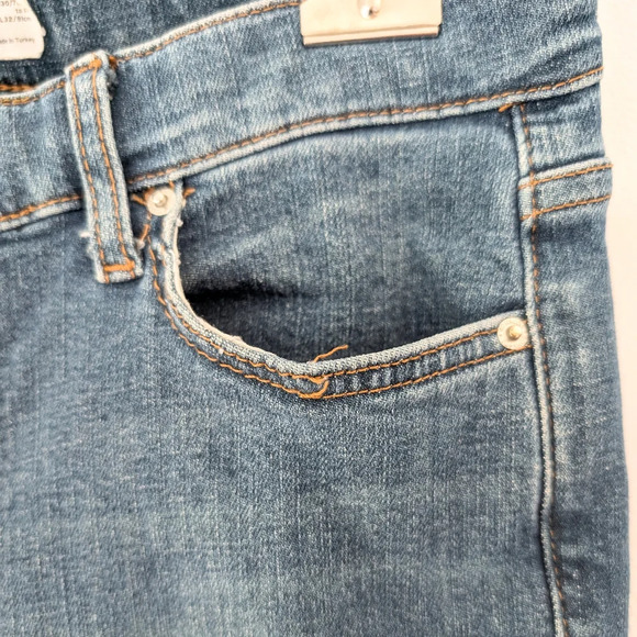 Topshop Women's Flare Leg Jeans In Classic Blue Wash ~ Size 30 x 32 - Picture 4 of 4